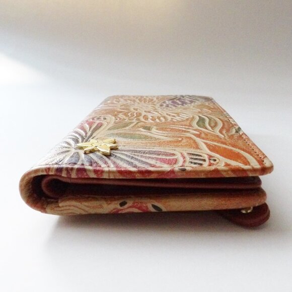 Anuschka Hand Tooled Leather Butterfly Designed Wallet with Box - Picture 4 of 9